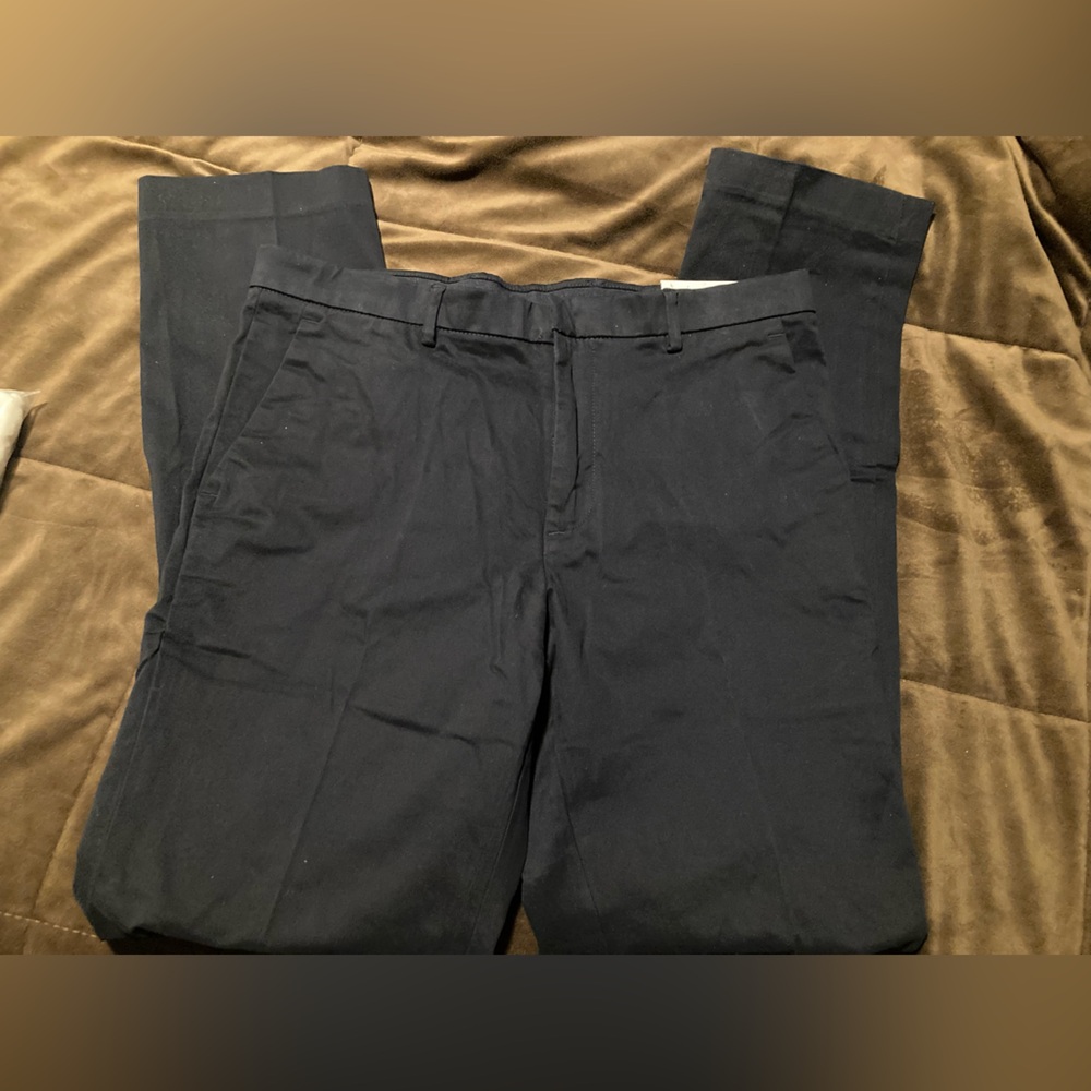Perry Ellis brand, size 33 x 32, new with tags, dark sapphire color, men’s pants